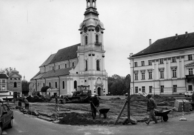 Plac świętego Józefa w Kaliszu podczas przebudowy