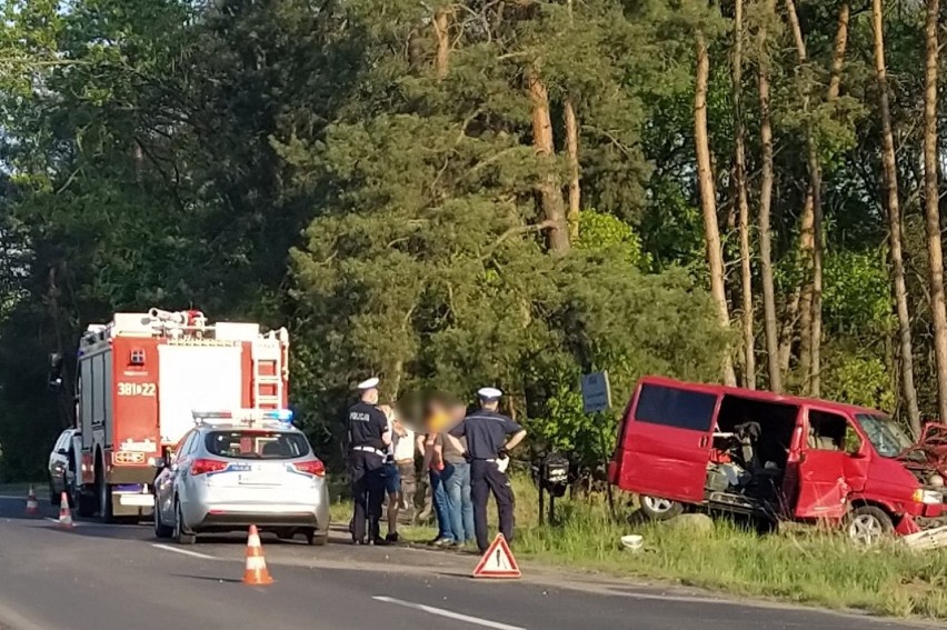 Leszno. Wypadek w Nowej Wsi. Dwie osoby  w szpitalu w tym 15-latek