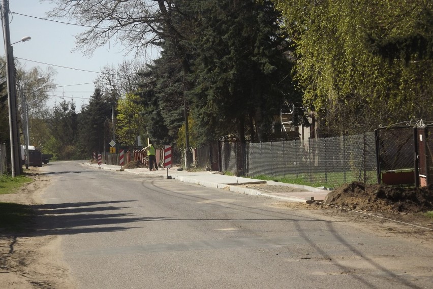 W połowie kwietnia rozpoczęła się budowa chodnika przy ulicy Słuchajskiej w Golubiu–Dobrzyniu
