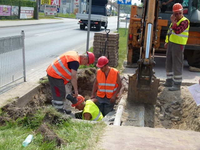 Brak ciepłej wody na Czaplinieckiej związany jest z modernizacją sieci ciepłowniczej.