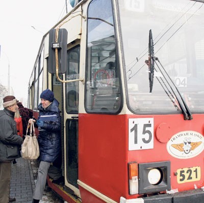 Dzisiaj najwięcej pasażerów dojeżdża piętnastką tylko do centrum miasta