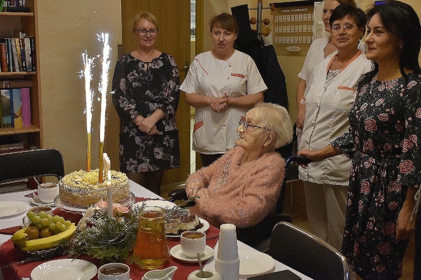 Pelplin: pani Adelajda skończyła 99 lat! [ZDJĘCIA]