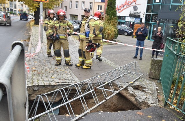 Do osunięcia się ziemi doszło przed południem w piątek 3 listopada.