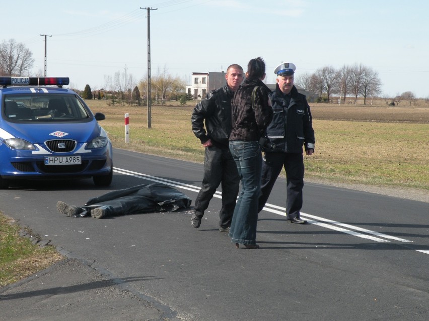 Tragedia za Gnieznem. 48-letni rowerzysta nie żyje