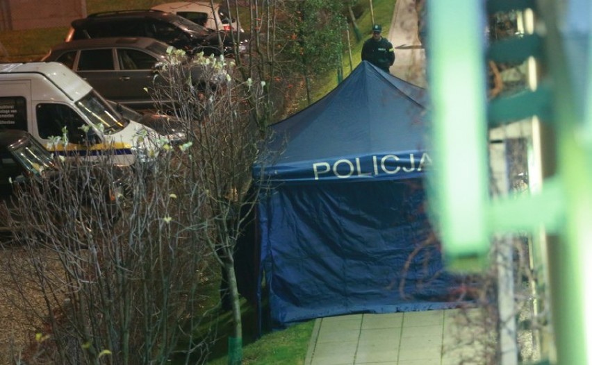 Policja znalazła ciało kobiety przy parkingowcu w Galaxy.