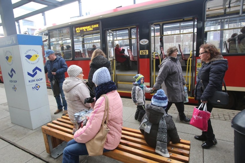 1 kwietnia 2018 r. zlikwidowano tzw. bilet szkolny KZK GOP,...