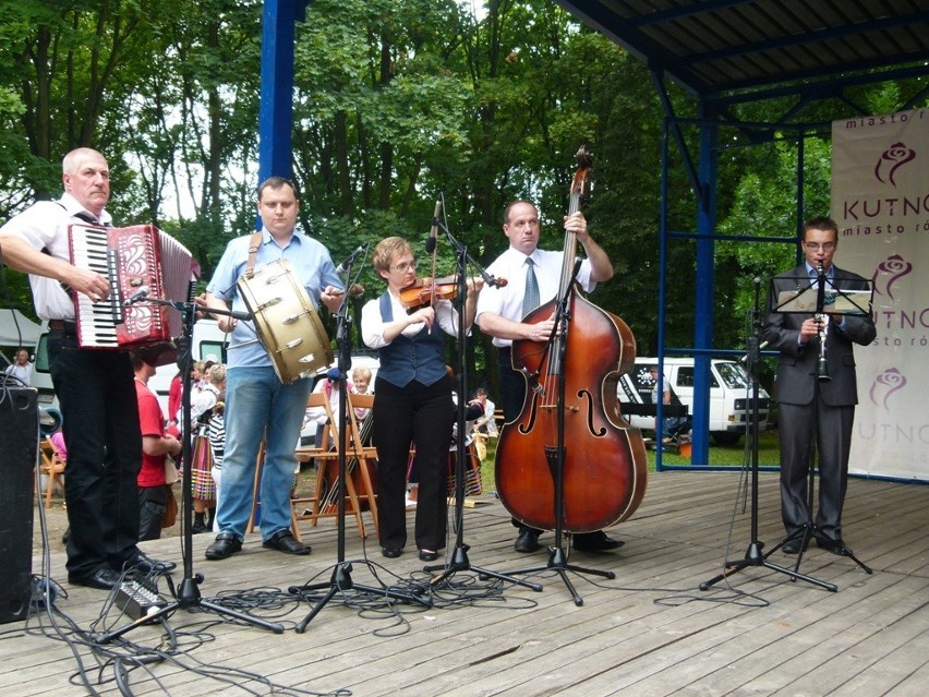W Parku Traugutta trwa Festiwal Muzyki Ludowej