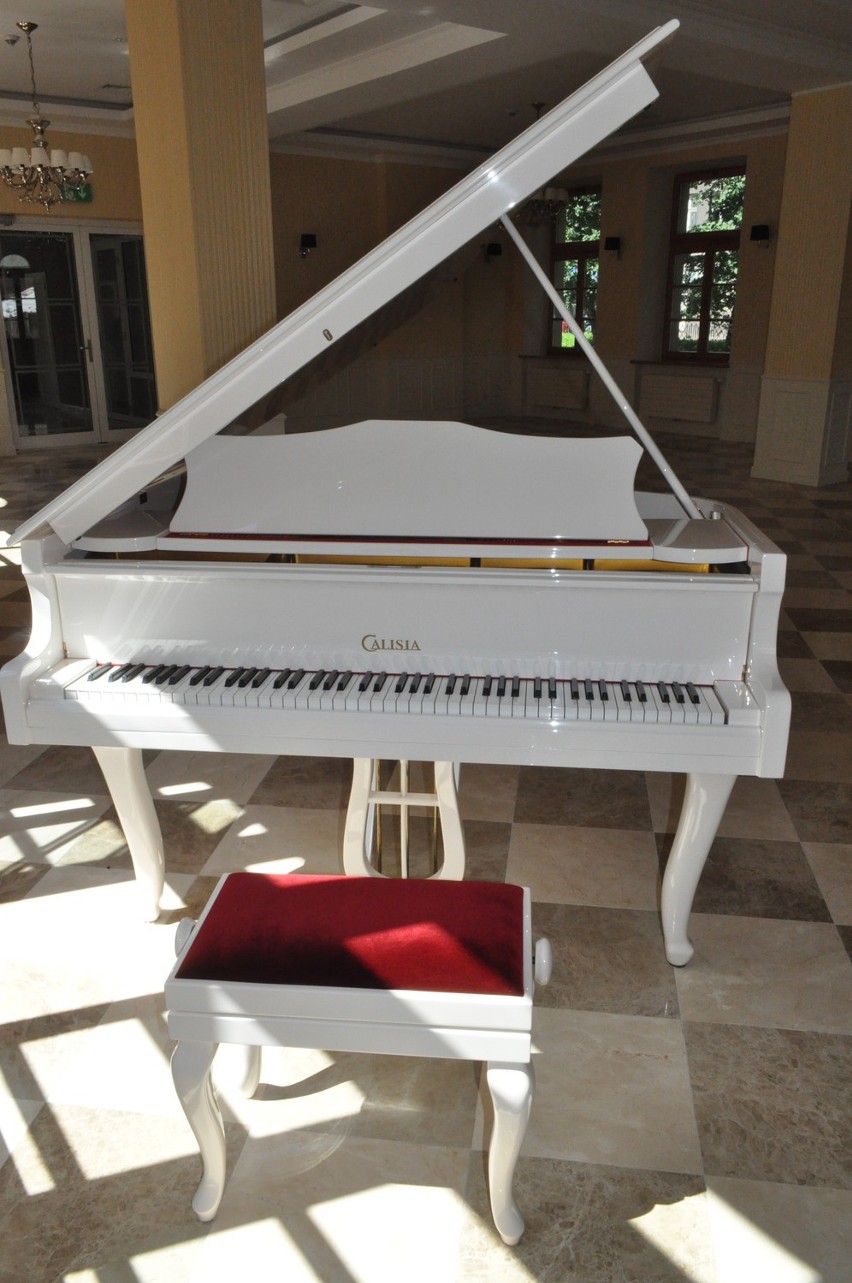 Kalisz: Jeden z ostatnich fortepianów z fabryki Calisia trafił do Villi Calisia. ZDJĘCIA