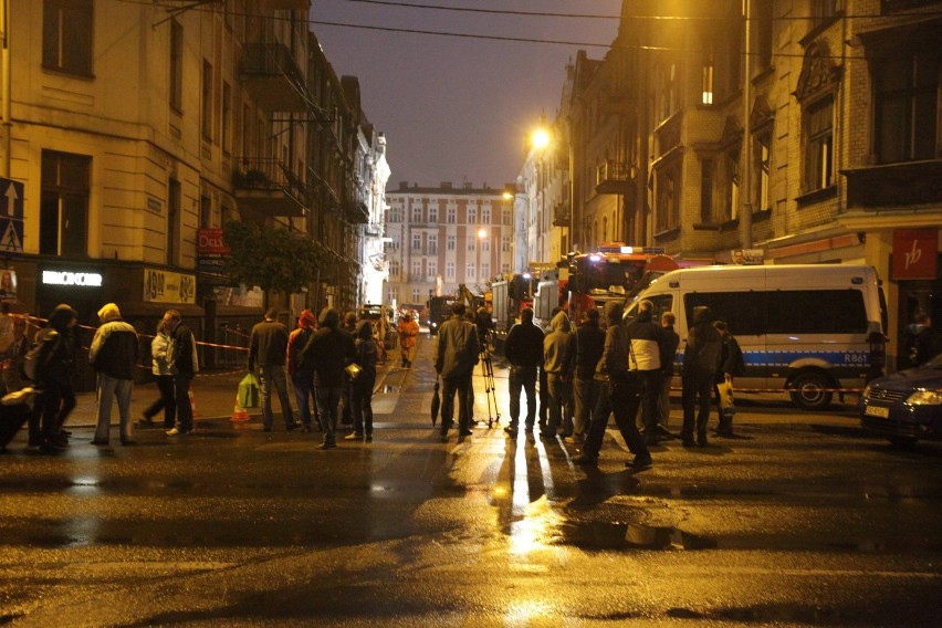 Katowice: Wybuch gazu w kamienicy. Nocna akcja ratowników [ZDJĘCIA]