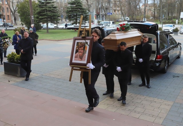 Pogrzeb Barbary Fundowicz-Towarek, byłej dyrektorki Stacji Sanitarno-Epidemiologicznej w Radomiu