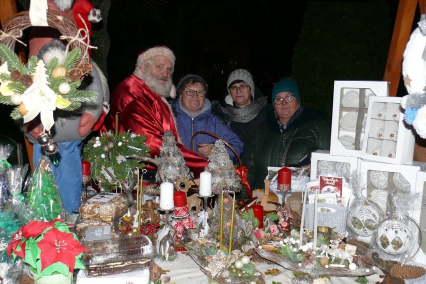 Jarmark Bożonarodzeniowy w Dubiecku w powiecie przemyskim. Zobacz zdjęcia!