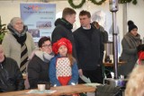 Na opolskim Rynku trwa konkurs kolęd i jarmark świąteczny organizowany przez Związek Młodzieży Mniejszości Niemieckiej
