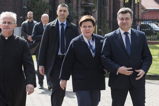 Ruda Śląska, udział premier Beaty Szydło w mszy św. w Archidiecezjalnym Sanktuarium św. Józefa w Rudzie Śląskiej