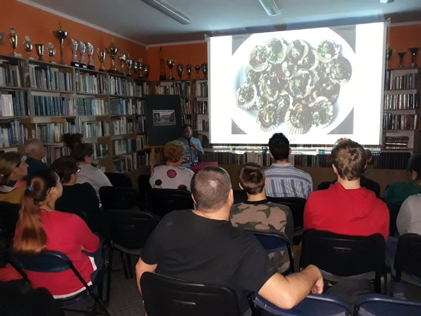 W Grodziskiej Bibliotece Publicznej odbyło się spotkanie z Andrzejem Mellerem [FOTO]