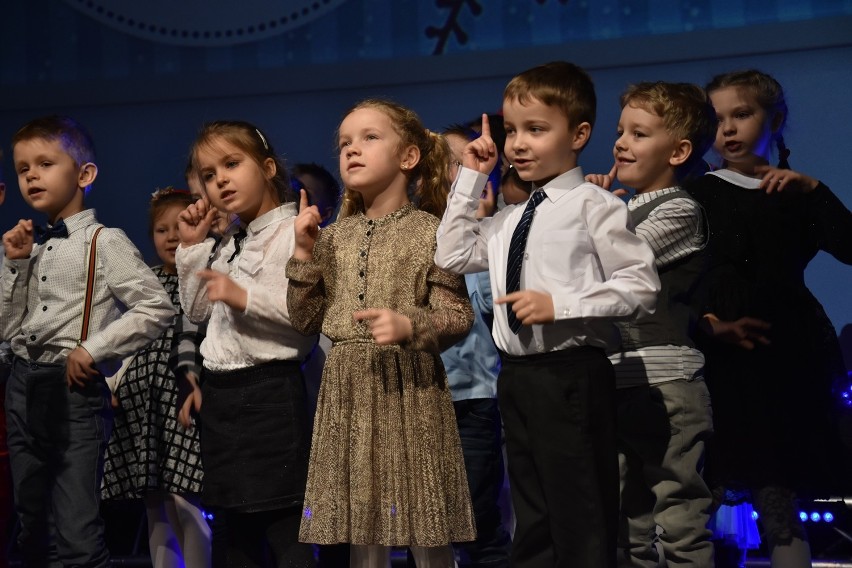 Kolejne występy szóstki z okazji Dnia Babci i Dziadka 