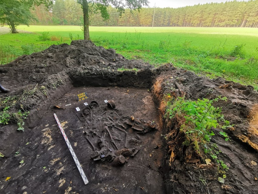 W sąsiedztwie naszego powiatu ekshumowano szczątki niemieckich żołnierzy [ZDJĘCIA]