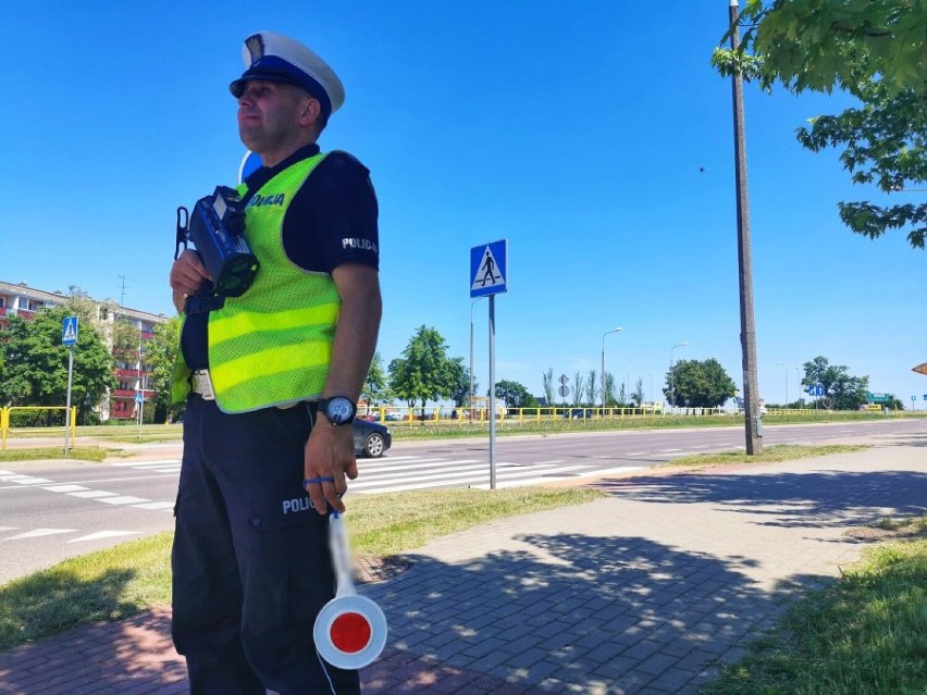 Policyjne działania bezpieczna droga i woda. Mundurowi podsumowali miniony weekend