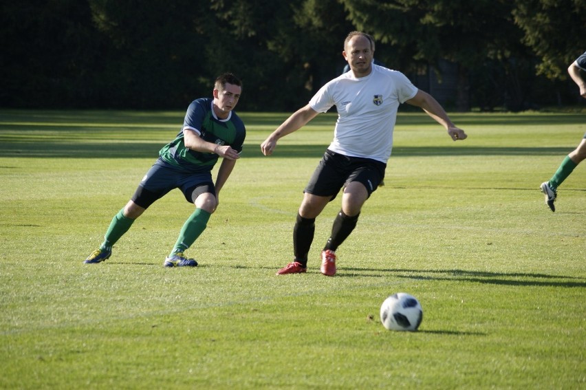 Dyskobolia Grodzisk pokonała drużynę Pogromu Luboń 2:0 [ZDJĘCIA]