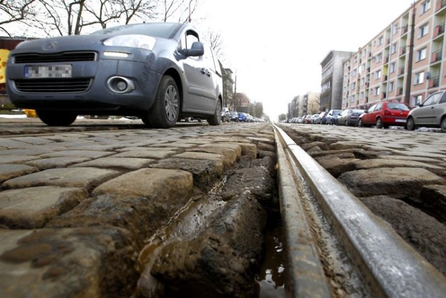 Tramwaje bliżej dworca nie pojadą. Radni zapoznali się z ...