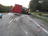 Wypadek w Kowalewie Pomorskim. Zderzenie ciężarówek i samochodu dostawczego. Droga zablokowana