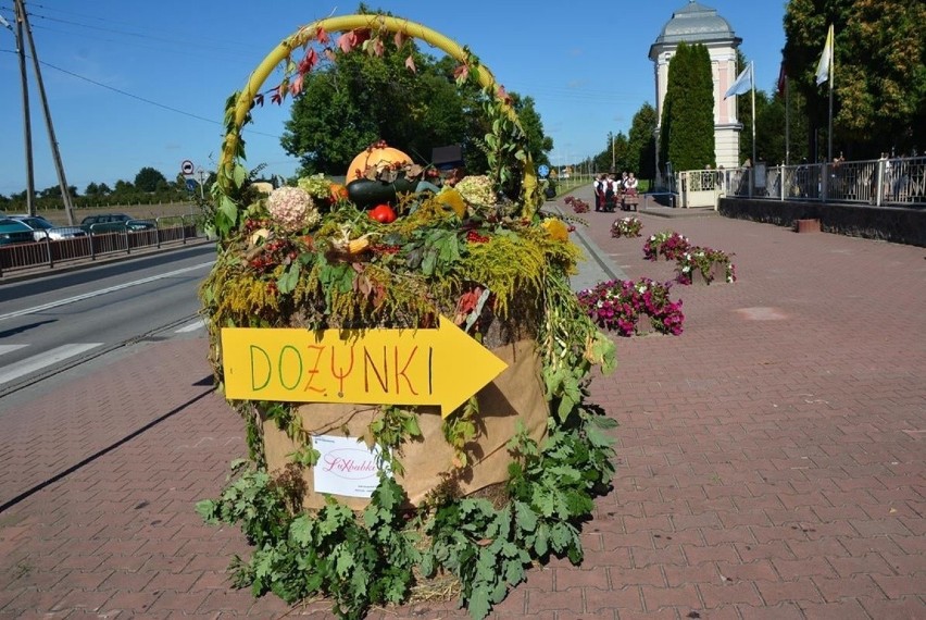 Powiat lubelski: Dożynki w gminie Zakrzew. Wystąpiły Top Girls, Andre oraz Piękni i Młodzi. Muzycy porwali publiczność! (DUŻO ZDJĘĆ)