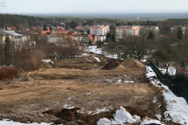 11 lat temu to się dopiero działo w Zielonej Górze. Nie pamiętacie? Już przypominamy! Zmieniał się krajobraz naszego miasta. Były wielkie remonty, przebudowy, rozbudowy. Chociażby oddanie CRS, przebudowa trybun na stadionie żużlowym, droga przez Park Piastowski, początek ścieżek rowerowych z prawdziwego zdarzenia... Przypomnijmy sobie, jak zmieniało się nasze miasto. Zobaczcie, co działo się w 2010 roku. Te fotografie, to nasze wspomnienia! >>> 

Zobacz film: Lubuskie. Spójrz na mapę i ruszaj na wyprawę:
