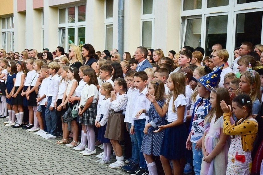 Rekrutacja do szkół podstawowych w Żarach na rok szkolny...