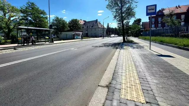 Miejski Zarząd Dróg w Opolu przygotował plac pod nowy przystanek i go oznakował.