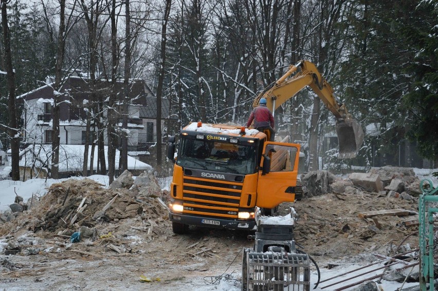 Zakopane. Po willi Rosami została tylko sterta kamieni [ZDJĘCIA]