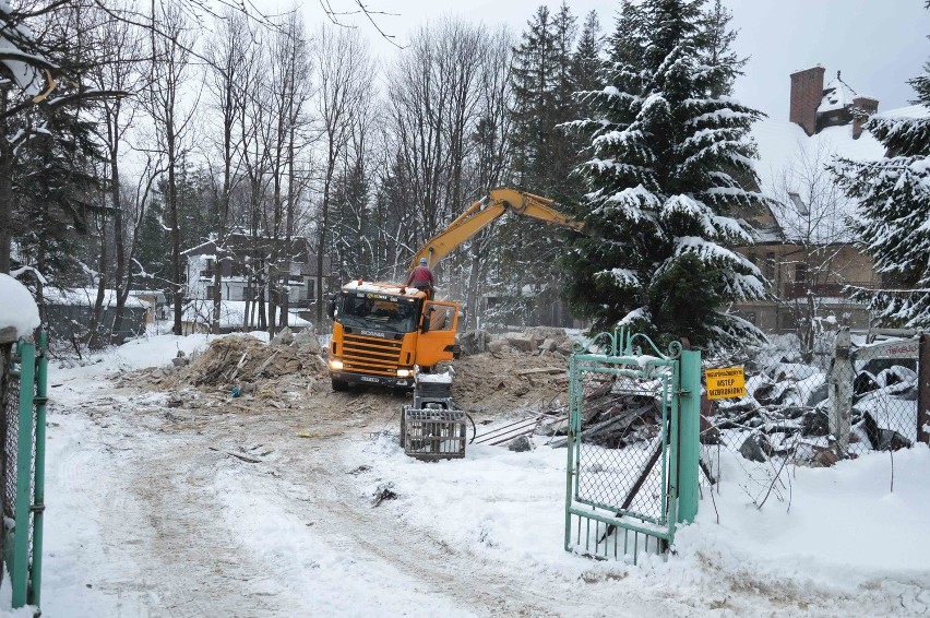 Zakopane. Po willi Rosami została tylko sterta kamieni [ZDJĘCIA]