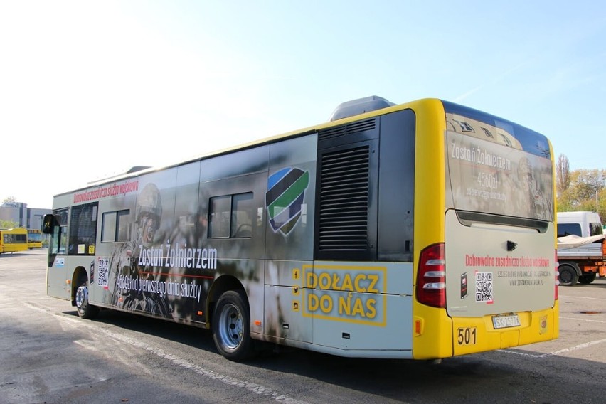 Kampania rekrutacyjna do Wojska Polskiego w Śląskiem, m.in. na autobusach i tramwajach. Zobacz zdjęcia