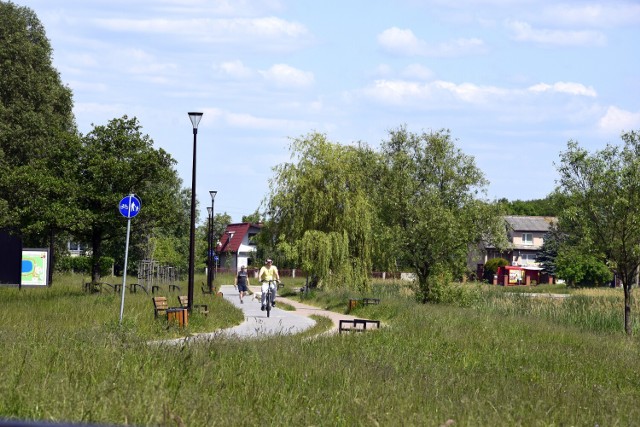 Teren wokół zbiornika Kępina jest doskonałym miejscem na spacery i przejażdżki rowerowe