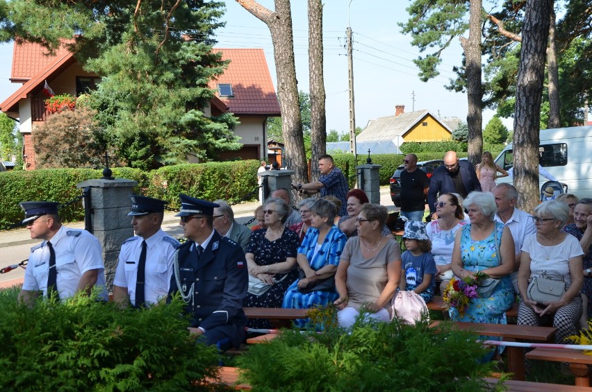 Świeto 15 sierpnia w Hajnówce trwa. Zakończyła się msza polowa pod pomnikiem na cmentarzu żołnierzy poległych w 1920 roku