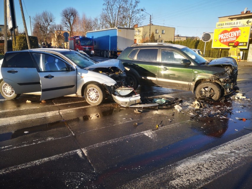 Niebezpiecznie na drogach w gminie Szamotuły. Zderzenia w sobotę i poniedziałek [ZDJĘCIA]