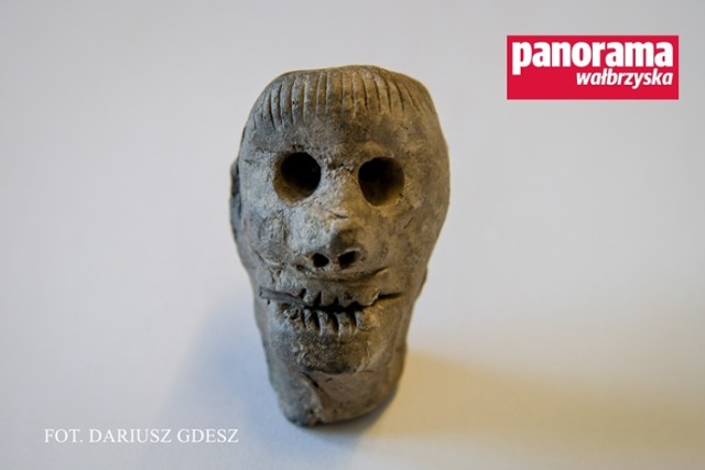 To nie głowa laleczki voodoo, to eksponat wałbrzyskiej Starej Kopalni, który ma około 900 lat