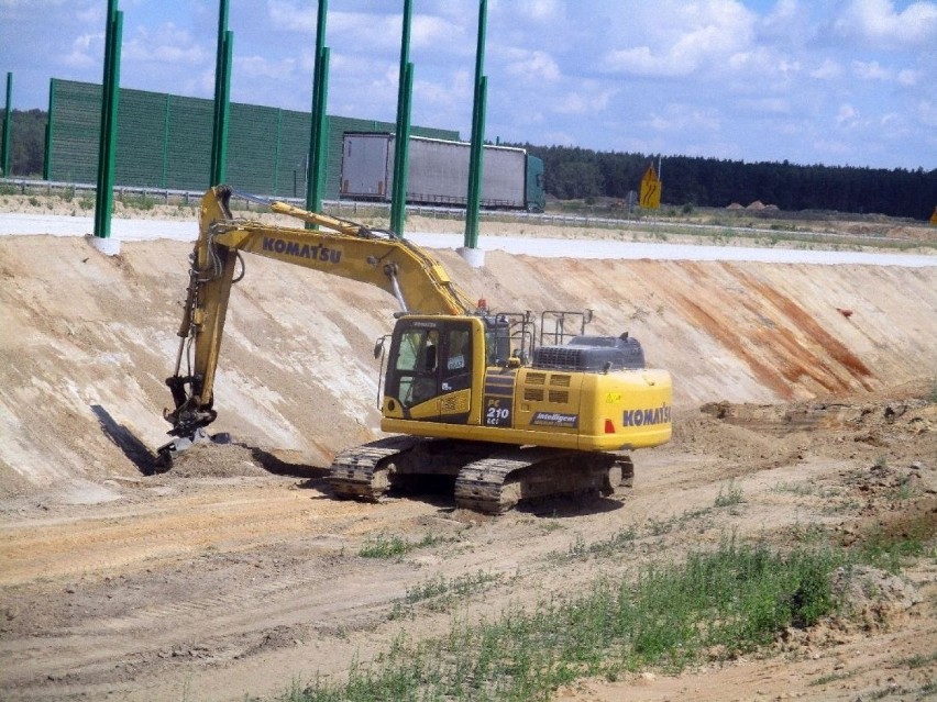 Na odcinku E rozpoczęło się już betonowanie drugiej jezdni...