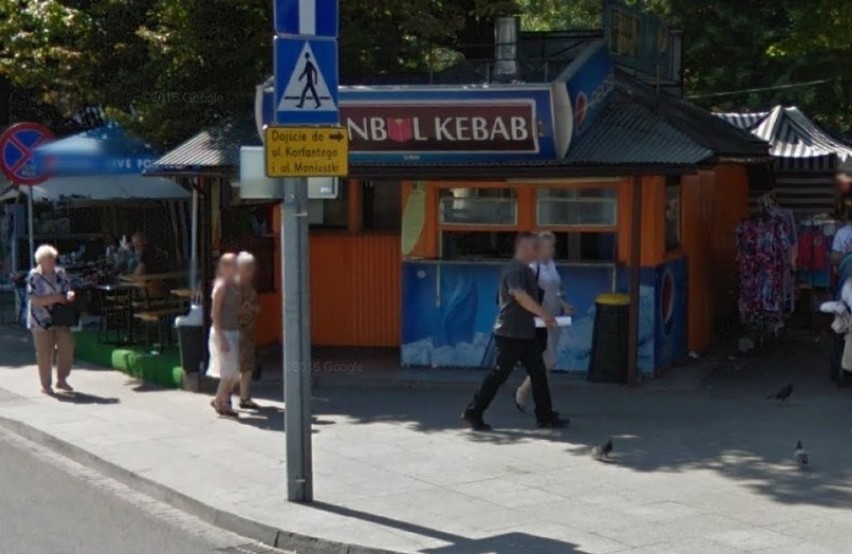 Napad na kebab w Katowicach. Rozbili szybę, obrażali Pakistańczyka... bo im nie smakowało
