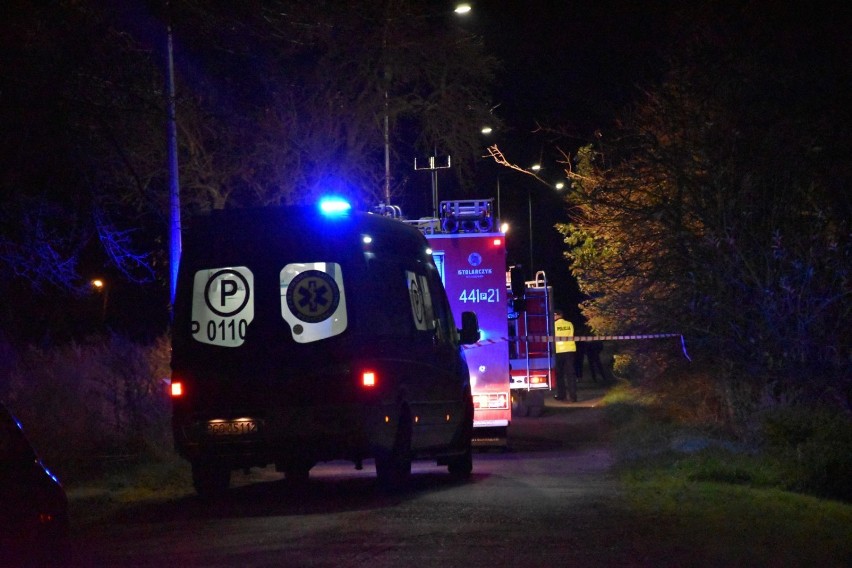 Mężczyzna powiesił się na drzewie. Nie udało się go uratować 