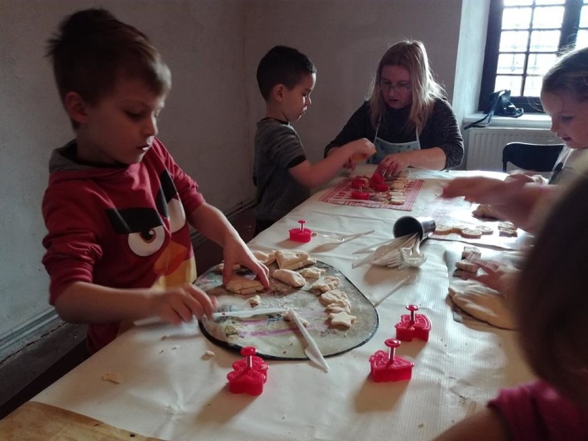 Tam, gdzie diabeł miesza w garnku, czyli zamkowe ferie w Muzeum w Łęczycy