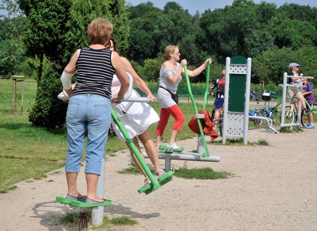 Wybież miejsce siłowni plenerowych