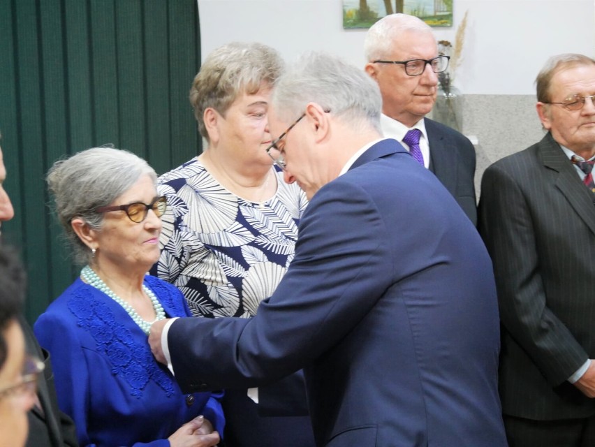 Pary małżeńskie z gminy Łabiszyn otrzymały medale od prezydenta RP za 50 lat wspólnego życia 