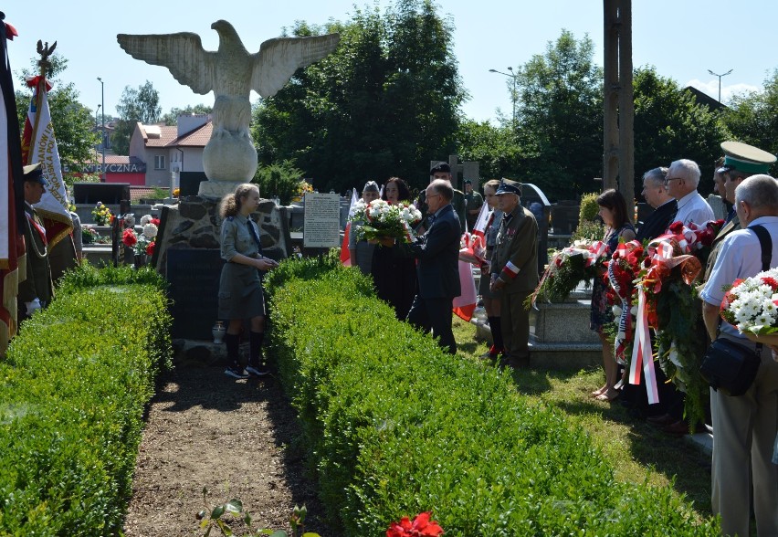 80. rocznica zbrodni na Gruszce. Mieszkańcy powiatu sanockiego uczcili pamięć 112 zamordowanych więźniów