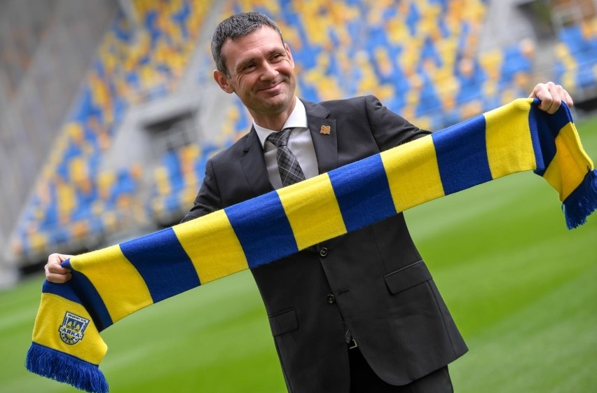 Aleksandar Rogić zastąpił na stanowisku trenera Arki Gdynia...