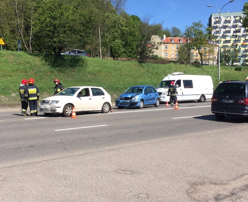 Wypadek na Trakcie Św. Wojciecha w Gdańsku [ZDJĘCIA] Jeden pas był zablokowany