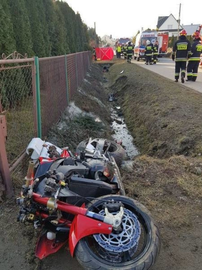 Wypadek w Mokrej Wsi. Kierowca motocykla zginął na miejscu
