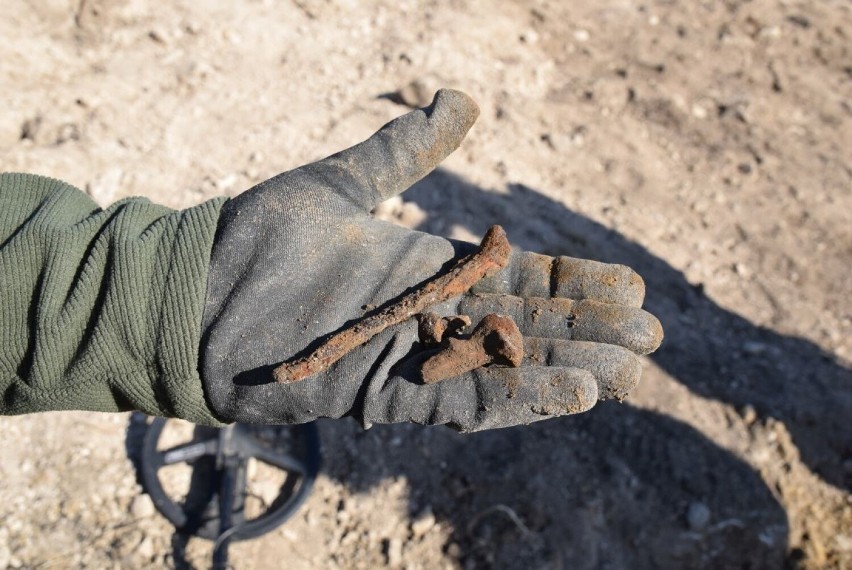 Sensacja archeologiczna pod Koziegłowami! Na Jurze odsłonięto ślady zamku z czasów Bolesława Krzywoustego. Zobacz ZDJĘCIA 