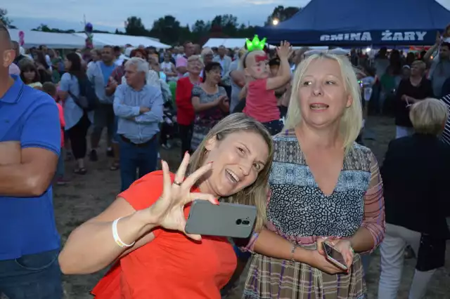 Publiczność poderwał do zabawy zespół "Skaner".