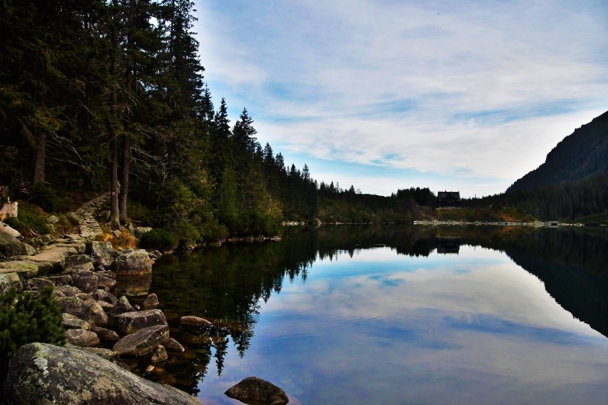 Morskie Oko i Tatry w listopadzie też wyglądają urzekająco