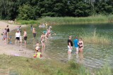 Tak wygląda popularna plaża nad jeziorem Skrzyneckim. Zdjęcia