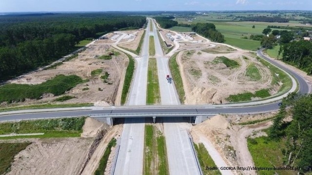 Trwa budowa drogi ekspresowej S5 w woj. kujawsko-pomorskim. Obecnie prace trwają na pięciu odcinkach trasy S5 w naszym regionie, które nie zostały jeszcze ukończone.